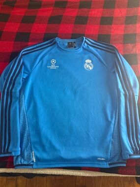 RARE Real Madrid 2015-16 UEFA Champions League Adidas Pre-Match Sweatshirt